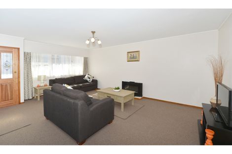 Photo of property in 12 Graham Street, One Tree Point, 0118