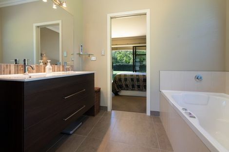 Photo of property in 4 Parklea Drive, Tamahere, Hamilton, 3283