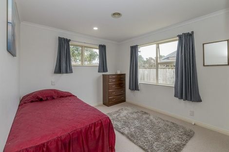 Photo of property in 15 Datum Way, Paraparaumu, 5032