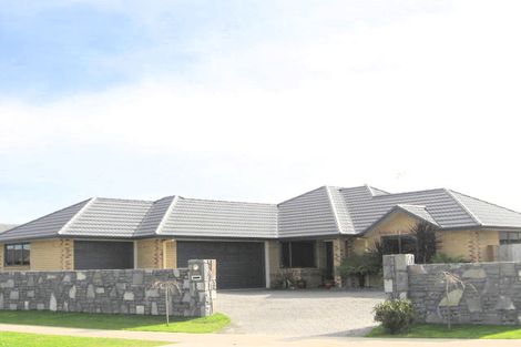 Photo of property in 18 Wentworth Drive, Rototuna North, Hamilton, 3210