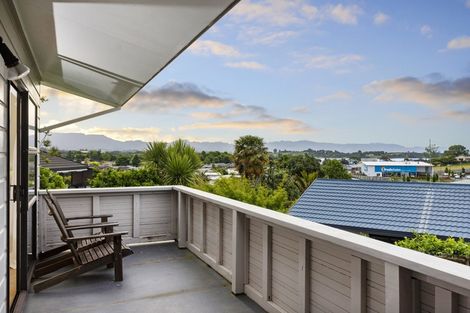 Photo of property in 18 Margaret Drive, Omokoroa, 3114
