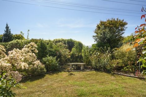 Photo of property in 15 Rosebank Avenue, Kelvin Grove, Palmerston North, 4414