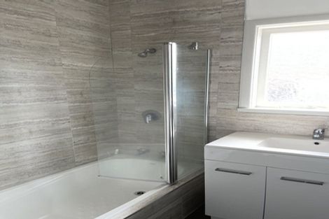 Photo of property in 1/46 Fruitvale Road, New Lynn, Auckland, 0600