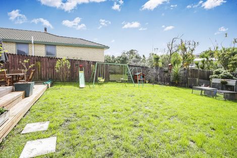 Photo of property in 7 Wheaton Place, Glen Eden, Auckland, 0602