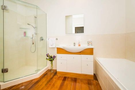 Photo of property in 1/38 Onepoto Road, Hauraki, Auckland, 0622