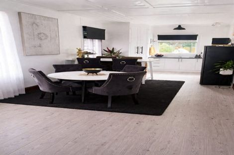 Photo of property in 13 Chester Street, Waverley, 4510