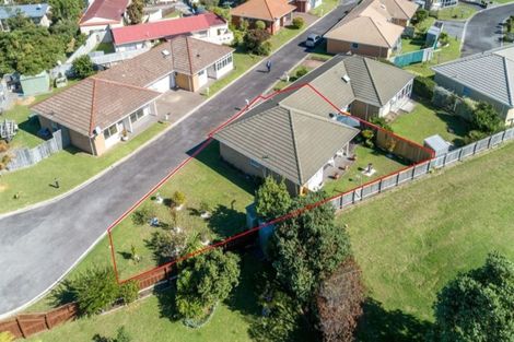 Photo of property in 16/9 Campbell Close, Whangamata, 3620