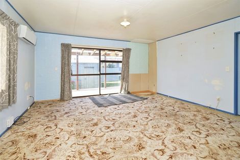 Photo of property in 8c Breckons Avenue, Nawton, Hamilton, 3200