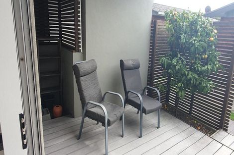 Photo of property in 364b Devon Street East, Strandon, New Plymouth, 4312