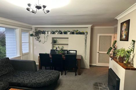 Photo of property in 19 Kiwi Crescent, Tawa, Wellington, 5028