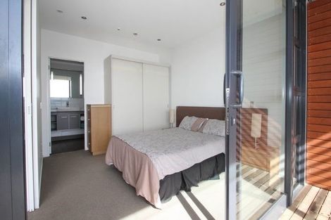 Photo of property in 207/7 Humber Street, Pandora, Napier, 4110