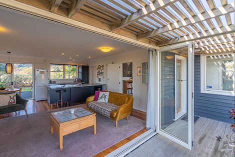 Photo of property in 110 Wellington Road, Paekakariki, 5034