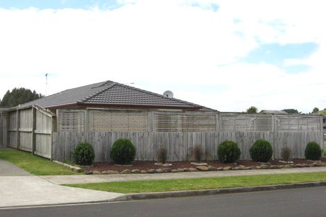 Photo of property in 1 Les Fisher Place, Pukekohe, 2120