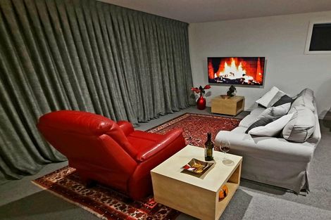 Photo of property in 84 Howden Drive, Jacks Point, 9371