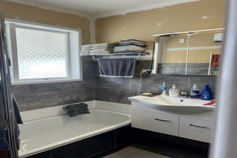 Photo of property in 38 Richmond Road, Carterton, 5713