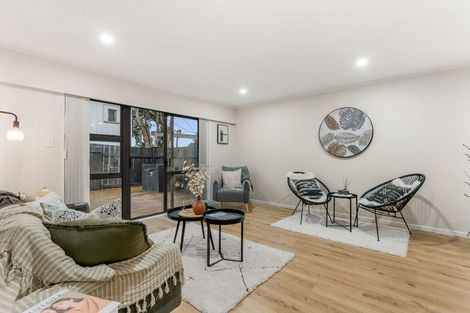 Photo of property in 1/735 Massey Road, Mangere, Auckland, 2022