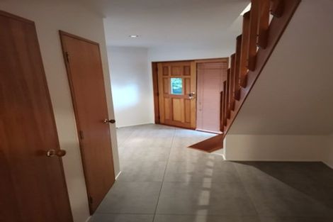 Photo of property in 1/29 Radiata Lane, Chatswood, Auckland, 0626