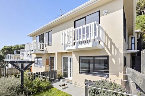 Photo of property in 2/238 The Esplanade, Island Bay, Wellington, 6023