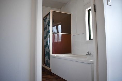 Photo of property in 12 Ohaupo Road, Hamilton Lake, Hamilton, 3204