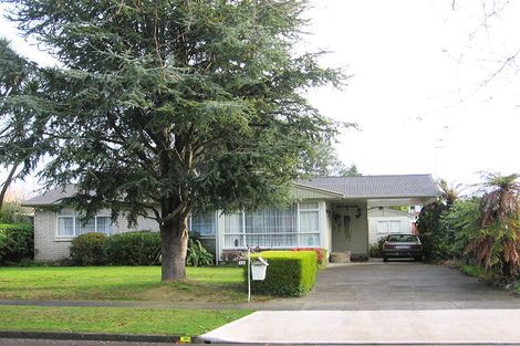 Photo of property in 36 Ruamahanga Crescent, Terrace End, Palmerston North, 4410