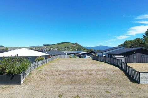 Photo of property in 12 Komahimahi Way, Motuoapa, 3382