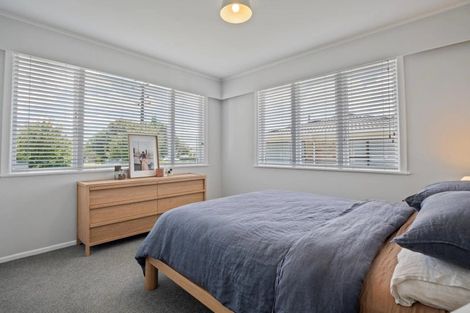 Photo of property in 5 Wallace Road, Mangere Bridge, Auckland, 2022