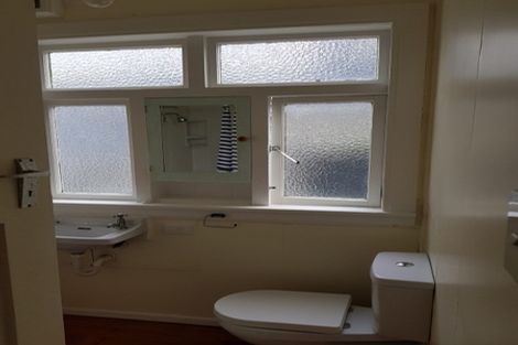 Photo of property in 43 Clyde Street, Island Bay, Wellington, 6023