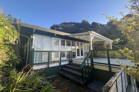 Photo of property in 34 Nikau Street, Eastbourne, Lower Hutt, 5013