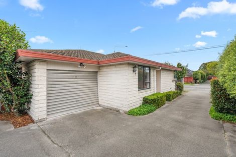 Photo of property in 1/267 Sawyers Arms Road, Bishopdale, Christchurch, 8053