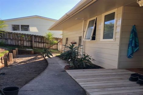 Photo of property in 12a Maywood Crescent, Glen Eden, Auckland, 0602
