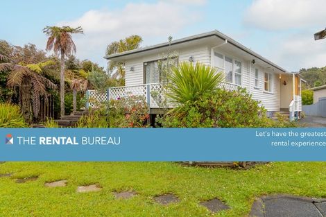 Photo of property in 35 Castleford Street, Green Bay, Auckland, 0604