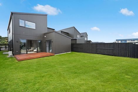 Photo of property in 70 Overton Street, Rototuna North, 3210