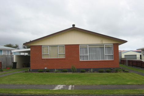 Photo of property in 41 Chester Street, Levin, 5510