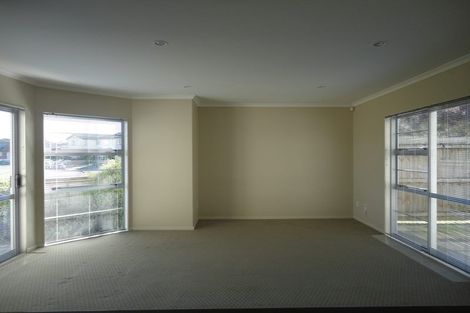 Photo of property in 9 Savona Drive, Flat Bush, Auckland, 2016