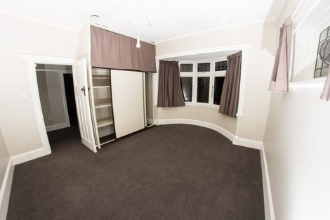 Photo of property in 90 Freyberg Street, Lyall Bay, Wellington, 6022