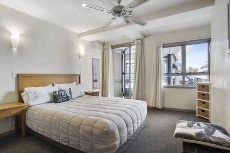 Photo of property in Anchorage Apartments, 211/36 Victoria Road, Mount Maunganui, 3116