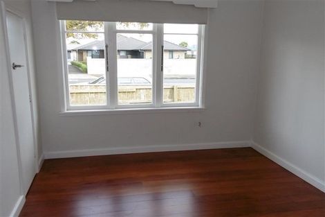 Photo of property in 211 Carrington Street, Vogeltown, New Plymouth, 4310