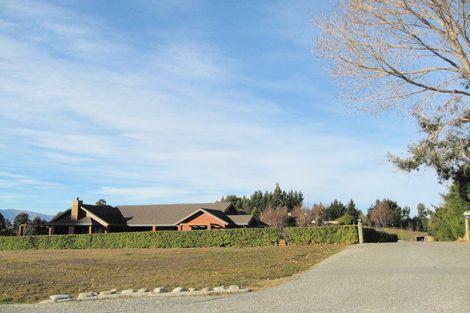 Photo of property in 100 Golf Course Road, Wanaka, 9305