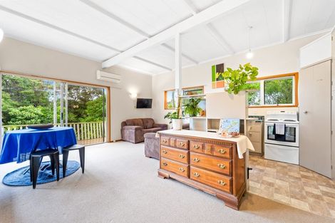 Photo of property in 19 Clinton Road, Tawharanui Peninsula, Warkworth, 0986