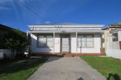 Photo of property in 87 Peel Street, Westport, 7825