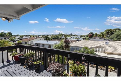 Photo of property in 8b Granfield Place, Te Kamo, Whangarei, 0112