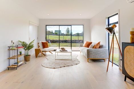 Photo of property in 9 Te Uru Lane, Takapuna, Auckland, 0622