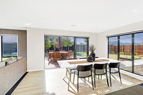 Photo of property in 43 Jacks Drive, West Melton, 7618