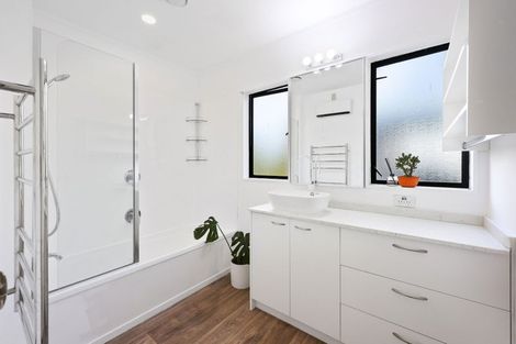 Photo of property in 2/57 Howe Street, Howick, Auckland, 2014