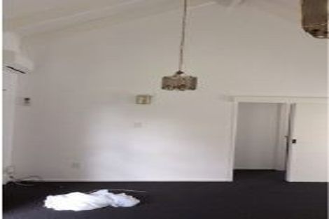 Photo of property in 43 Frobisher Way, Clendon Park, Auckland, 2103