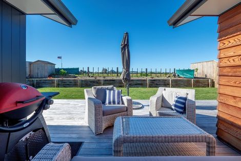 Photo of property in 4 Karearea Drive, Coastlands, Whakatane, 3120