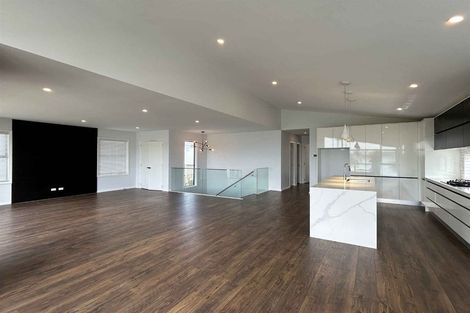 Photo of property in 4 Craigs Way, Hobsonville, Auckland, 0616