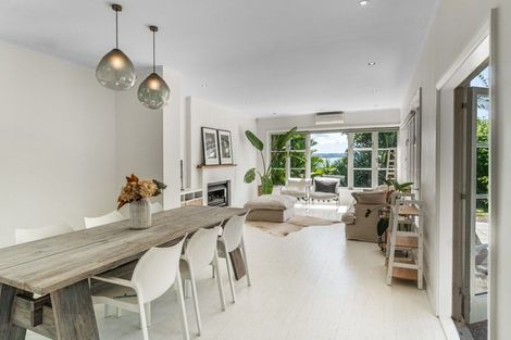 Photo of property in 36 Harbour View Road, Point Chevalier, Auckland, 1022