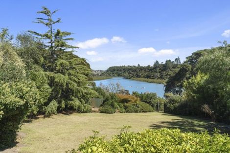 Photo of property in 14 Renata Crescent, Te Atatu Peninsula, Auckland, 0610
