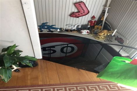 Photo of property in 32 Millbrook Road, Henderson, Auckland, 0612